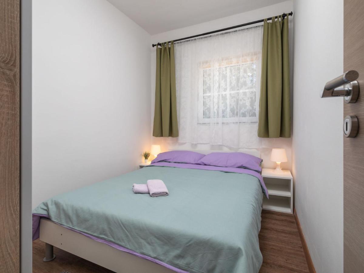 Holiday Home Mikac - Mlk136 By Interhome Dobrinj Eksteriør billede