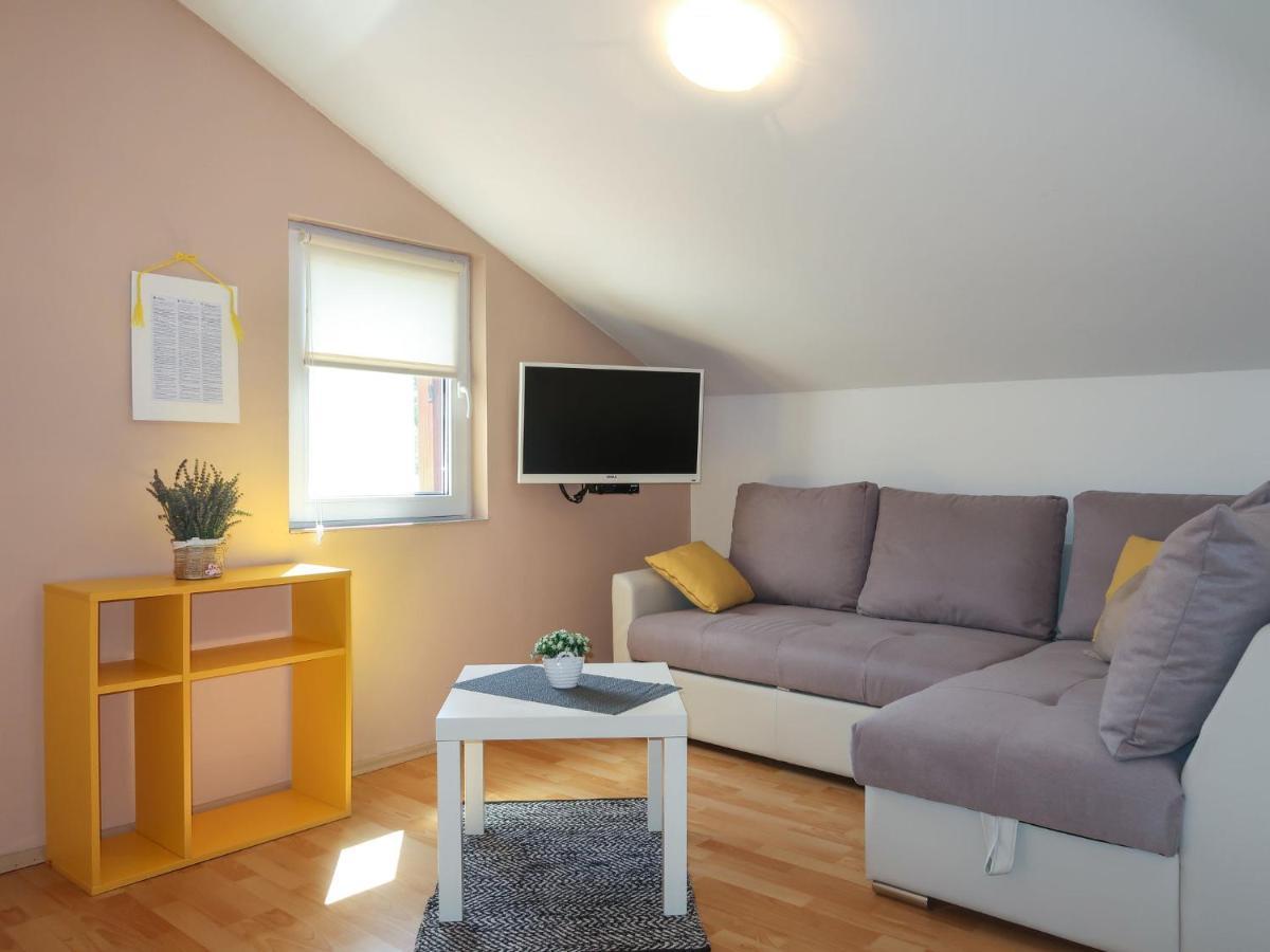 Holiday Home Mikac - Mlk136 By Interhome Dobrinj Eksteriør billede